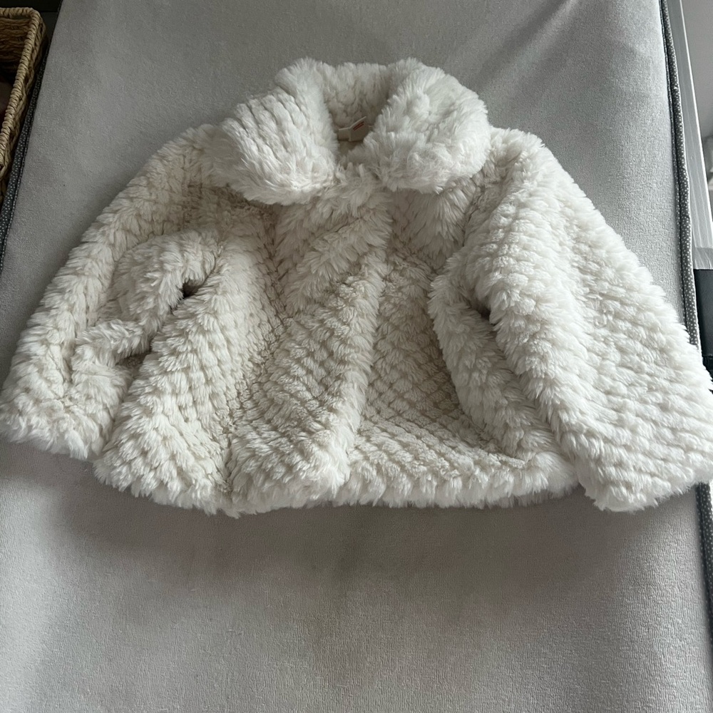 Cat & Jack Cream Kids Faux Fur Coat
